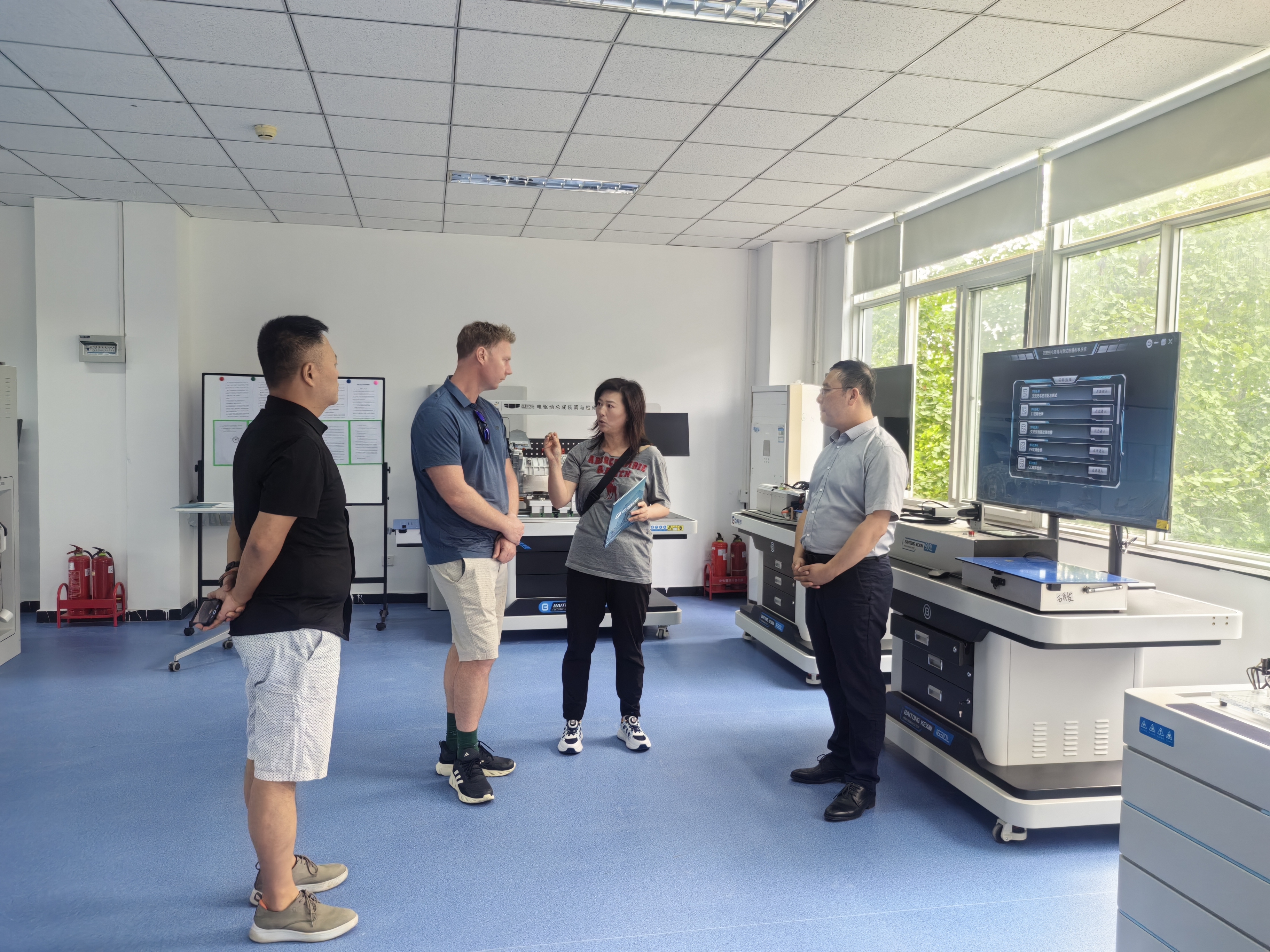 GYNZ Delegation and Baitong Management Team.